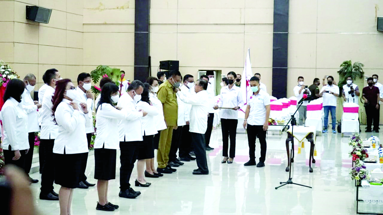 JK Lantik Olly Jadi Dewan Kehormatan PMI Sulut